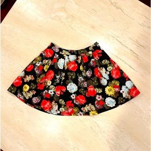Love Couture Mini puff circle skirt